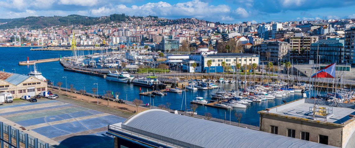 Vigo, Sea Starlight, San Yago Chárter, paseos en barco por la noche